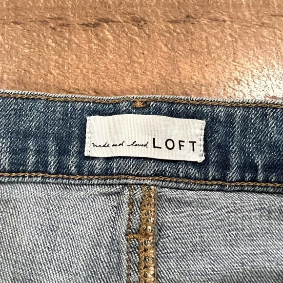 LOFT Side Stripe Cut Off Shorts - Picture 5 of 6